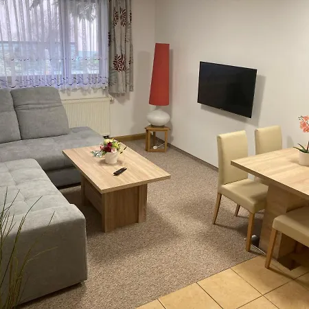 Sonja Mueller 3* Nohra (Weimar)