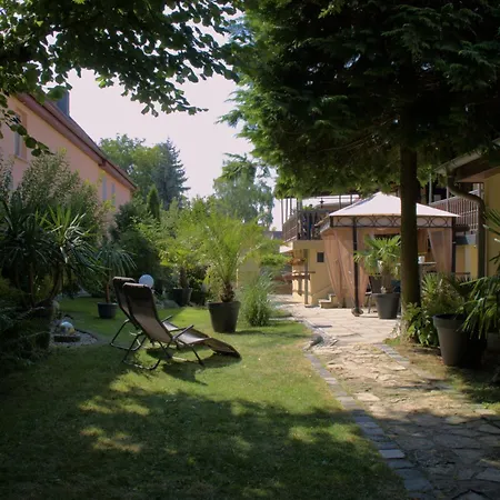 Sonja Mueller Gasthuis 3*